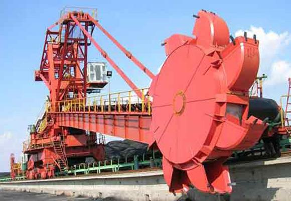 Reclaimer Stacker tar-roti bil-barmil